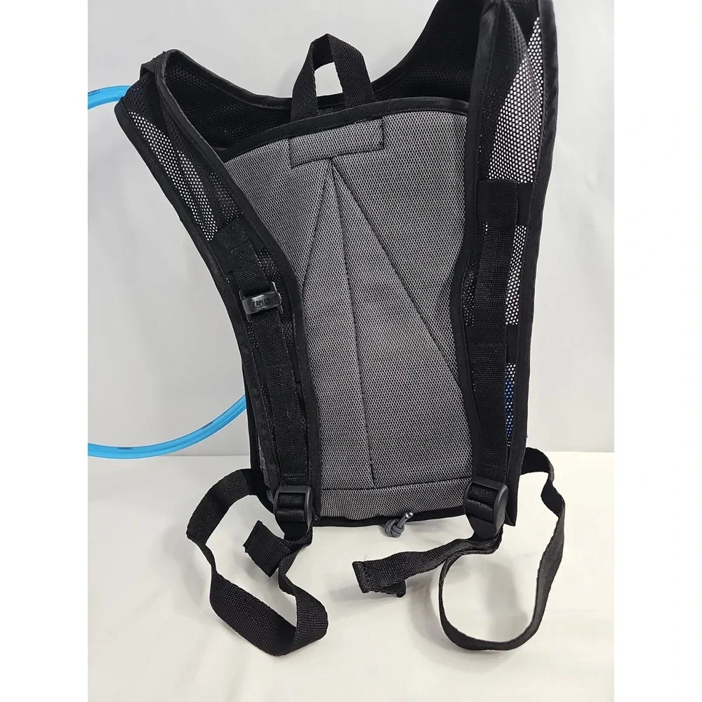 CamelBak HydroBak Hydration Pack NEW W/TAGS Black/Gray 1.5L/50oz Hydrolock